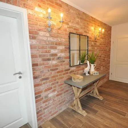 Doppelhaushaelfte Albrecht Hus Böhl