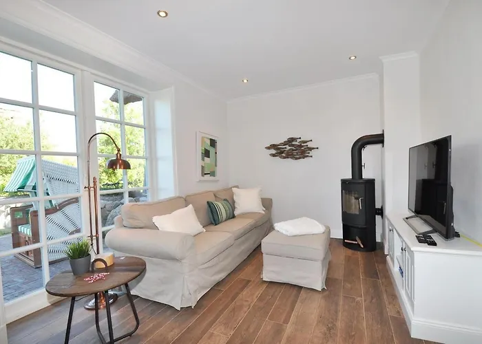 Doppelhaushaelfte Albrecht Hus * Böhl